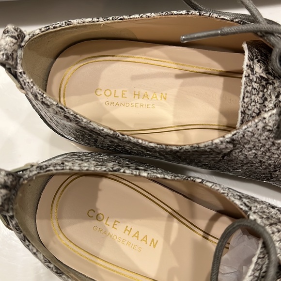 🔴SOLD🔴 Cole Haan Grand Series Oxfords (no box) - Picture 7 of 9